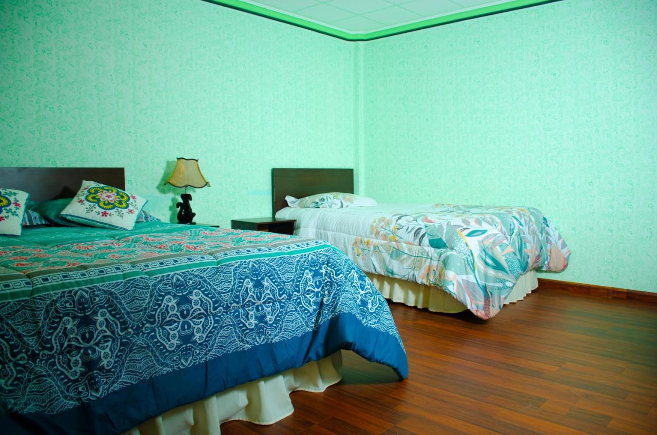 Hostal Salarcito Uyuni Buitenkant foto